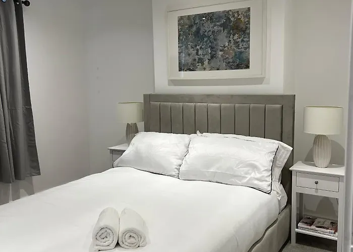 Entire House - Near Etihad Stadium And Central Manchester